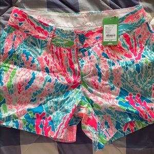 Lilly Pulitzer Holy Grail LCC size 8 shorts